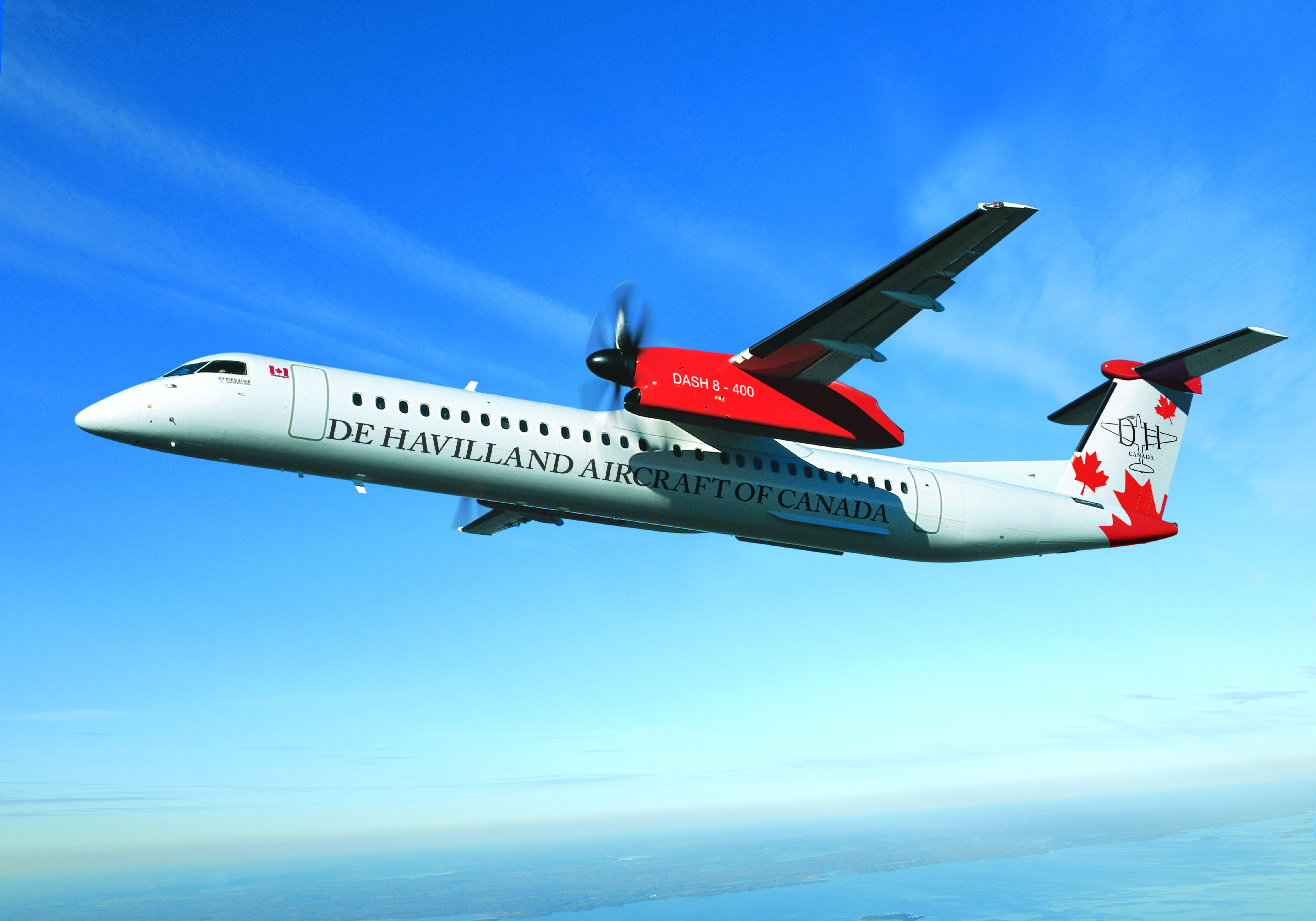 Dash 8 Q-400 flying